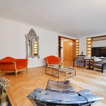 Exceptional 4bdr 10pax Tour Eiffel *
