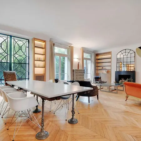Exceptional 4bdr 10pax Tour Eiffel *